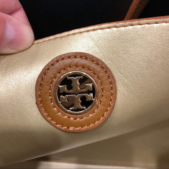 Tory Burch Perry Tote - Picture 4 of 8